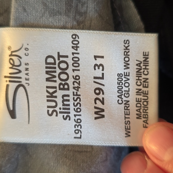 Silver Jeans * Like New* - Picture 4 of 11